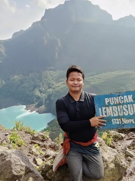 Antara Jejak Lava dan Keheningan Alam Gunung Kelud